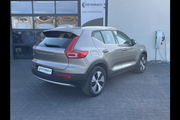 Volvo XC40 1.5 T4 Recharge Inscription | Zwenkbare trekhaak | Memory | Cruise control | Leder | Apple carplay |