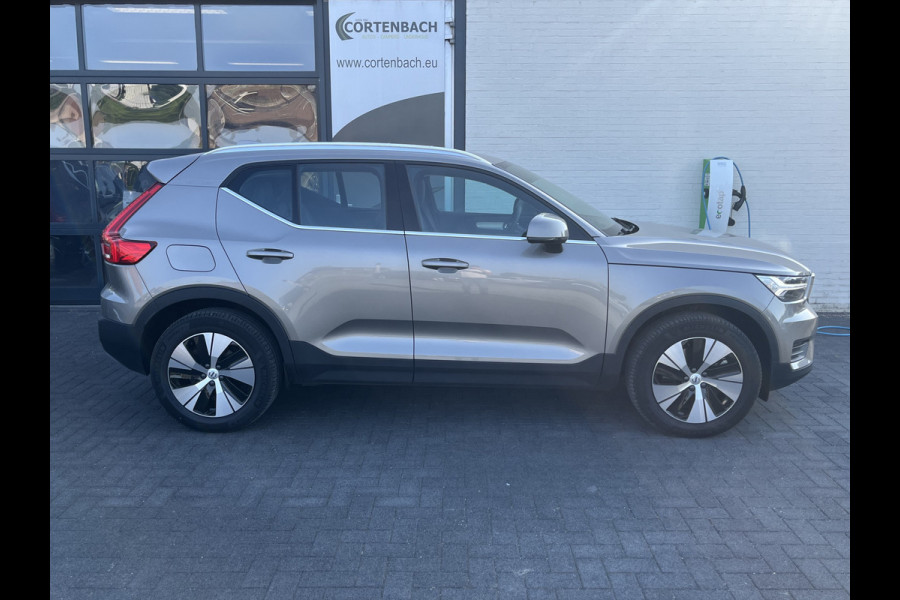 Volvo XC40 1.5 T4 Recharge Inscription | Zwenkbare trekhaak | Memory | Cruise control | Leder | Apple carplay |
