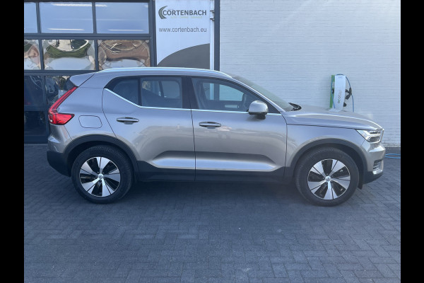 Volvo XC40 1.5 T4 Recharge Inscription | Zwenkbare trekhaak | Memory | Cruise control | Leder | Apple carplay |