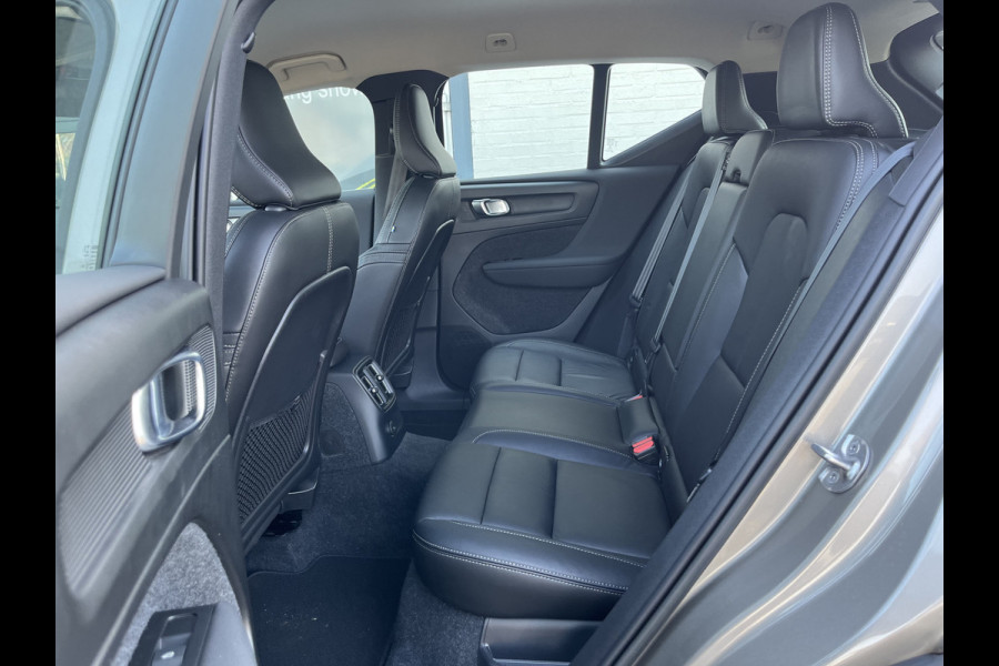 Volvo XC40 1.5 T4 Recharge Inscription | Zwenkbare trekhaak | Memory | Cruise control | Leder | Apple carplay |