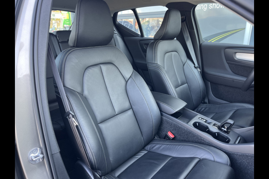 Volvo XC40 1.5 T4 Recharge Inscription | Zwenkbare trekhaak | Memory | Cruise control | Leder | Apple carplay |
