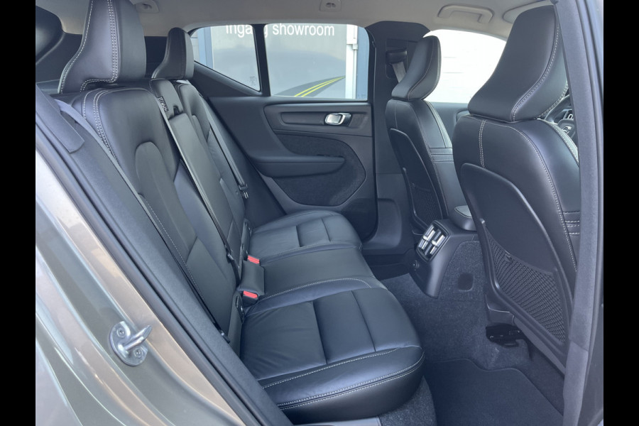 Volvo XC40 1.5 T4 Recharge Inscription | Zwenkbare trekhaak | Memory | Cruise control | Leder | Apple carplay |