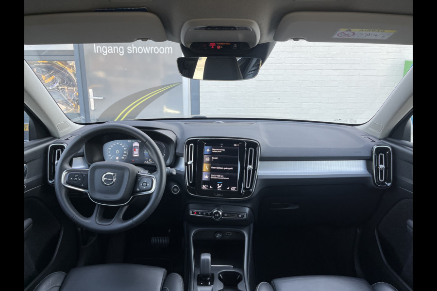 Volvo XC40 1.5 T4 Recharge Inscription | Zwenkbare trekhaak | Memory | Cruise control | Leder | Apple carplay |
