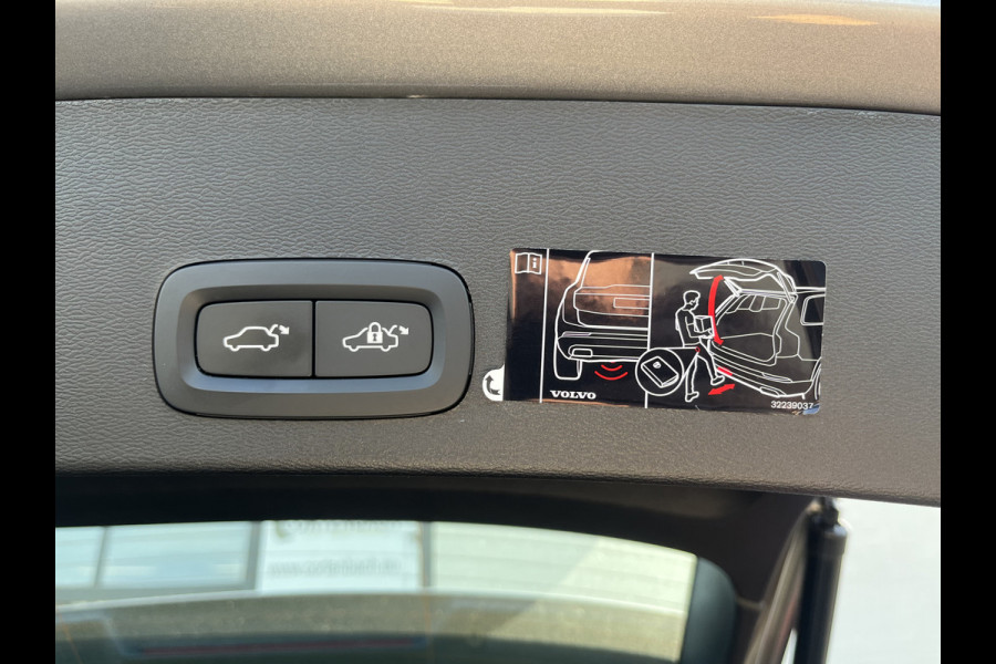 Volvo XC40 1.5 T4 Recharge Inscription | Zwenkbare trekhaak | Memory | Cruise control | Leder | Apple carplay |