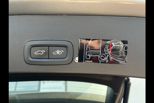 Volvo XC40 1.5 T4 Recharge Inscription | Zwenkbare trekhaak | Memory | Cruise control | Leder | Apple carplay |