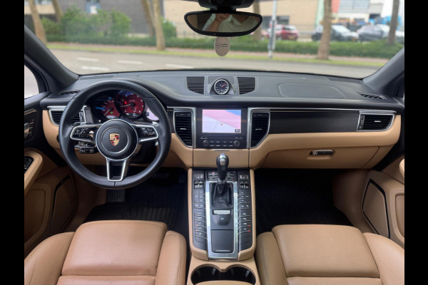 Porsche Macan 3.0 GTS Burmester ACC Pano Cognac L Chrono Vol geoptioneerd Onderhoudshistorie Distronic Flippers Stoelkoeling/verwa