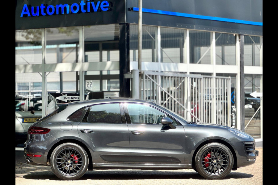 Porsche Macan 3.0 GTS Burmester ACC Pano Cognac L Chrono Vol geoptioneerd Onderhoudshistorie Distronic Flippers Stoelkoeling/verwa