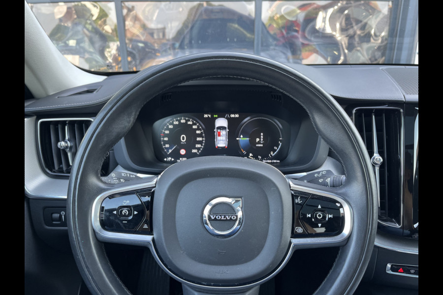 Volvo XC60 2.0 Recharge T6 AWD Inscription | Panorama dak | Adaptieve cruise | Harman Kardon | Memory |