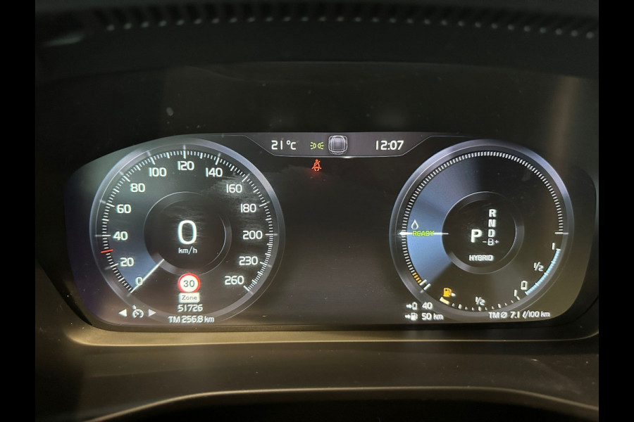Volvo XC40 T4 Aut. Plug-in Hybrid R-Design Parkeercamera CruiseControl 211pk