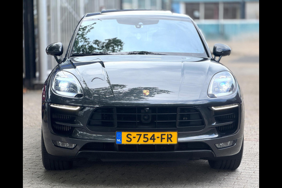 Porsche Macan 3.0 GTS Burmester ACC Pano Cognac L Chrono Vol geoptioneerd Onderhoudshistorie Distronic Flippers Stoelkoeling/verwa