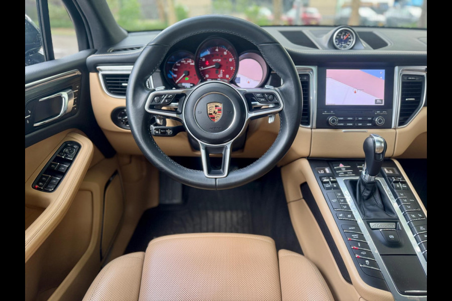 Porsche Macan 3.0 GTS Burmester ACC Pano Cognac L Chrono Vol geoptioneerd Onderhoudshistorie Distronic Flippers Stoelkoeling/verwa