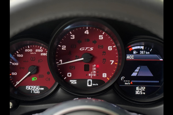 Porsche Macan 3.0 GTS Burmester ACC Pano Cognac L Chrono Vol geoptioneerd Onderhoudshistorie Distronic Flippers Stoelkoeling/verwa