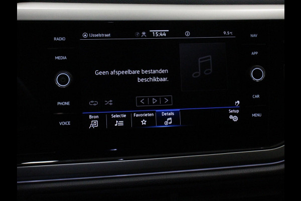 Volkswagen Polo 1.0 TSI Move Navigatie App Connect / Android Auto / Apple Carplay Climate Control Parkeer sensoren Lichtmetalen Velgen Dab Digitale Cockpit