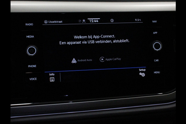 Volkswagen Polo 1.0 TSI Move Navigatie App Connect / Android Auto / Apple Carplay Climate Control Parkeer sensoren Lichtmetalen Velgen Dab Digitale Cockpit
