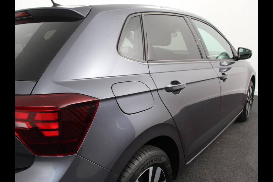Volkswagen Polo 1.0 TSI Move Navigatie App Connect / Android Auto / Apple Carplay Climate Control Parkeer sensoren Lichtmetalen Velgen Dab Digitale Cockpit