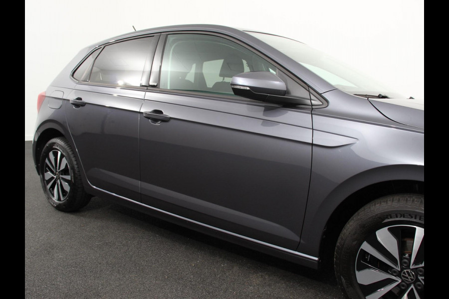 Volkswagen Polo 1.0 TSI Move Navigatie App Connect / Android Auto / Apple Carplay Climate Control Parkeer sensoren Lichtmetalen Velgen Dab Digitale Cockpit