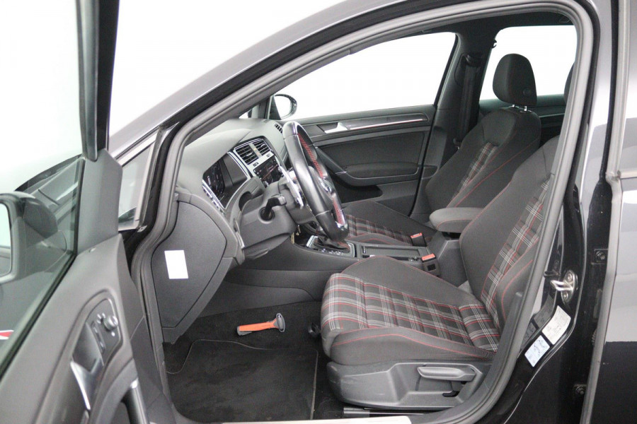 Volkswagen Golf 2.0 TSI GTI Performance Automaat (Dealer Ondh, 2e Eig, Virtual, Adaptive, StoelV, Elektrische Trekhaak, Navi)