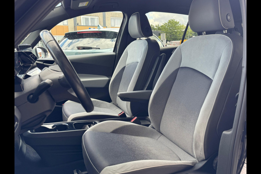 Volkswagen ID.3 First Plus 58 kWh NAVI | CAMERA | STOELVERWARMING