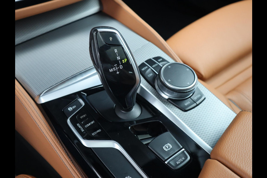 BMW 5 Serie Touring 530d High Executive M Sport | Panoramadak | Harmon/Kardon | Head Up |
