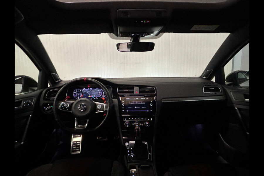 Volkswagen Golf 2.0 TSI GTI TCR | AKRAPOVIC | PANO| CARBON | DYNAUDIO