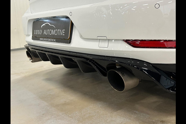 Volkswagen Golf 2.0 TSI GTI TCR | AKRAPOVIC | PANO| CARBON | DYNAUDIO