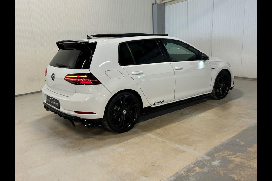 Volkswagen Golf 2.0 TSI GTI TCR | AKRAPOVIC | PANO| CARBON | DYNAUDIO