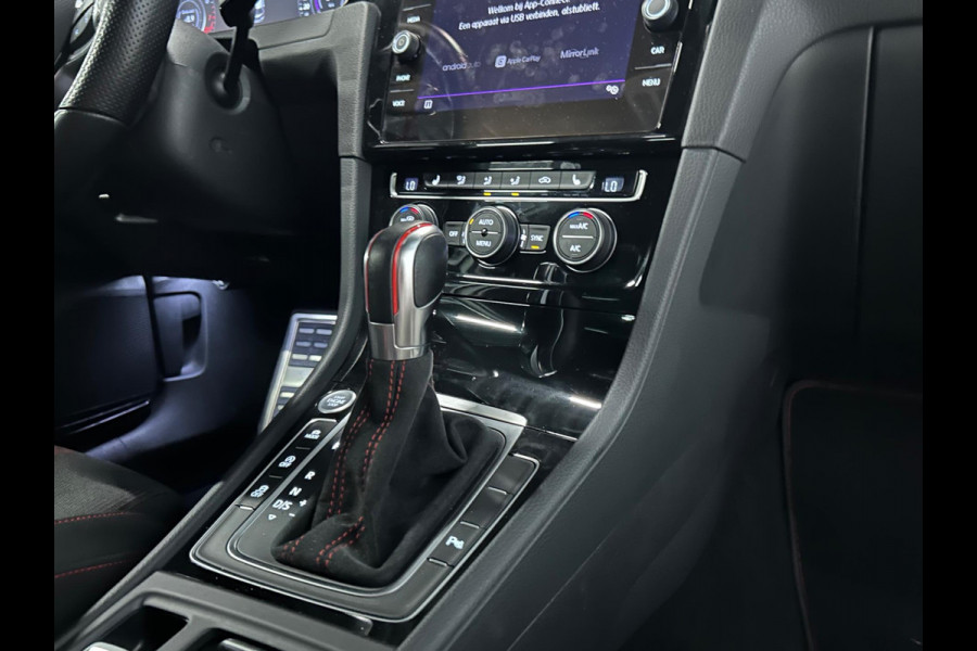 Volkswagen Golf 2.0 TSI GTI TCR | AKRAPOVIC | PANO| CARBON | DYNAUDIO
