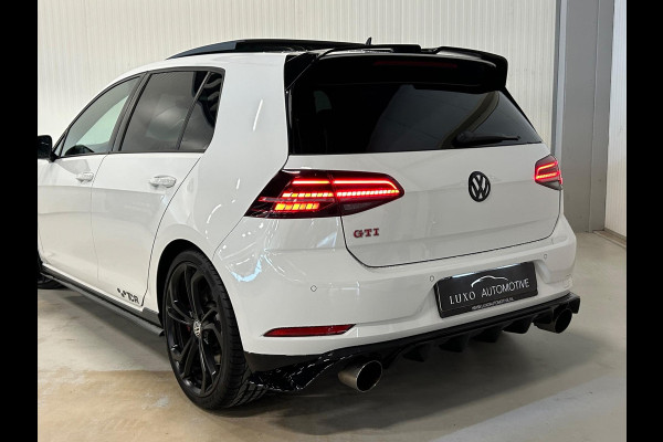 Volkswagen Golf 2.0 TSI GTI TCR | AKRAPOVIC | PANO| CARBON | DYNAUDIO