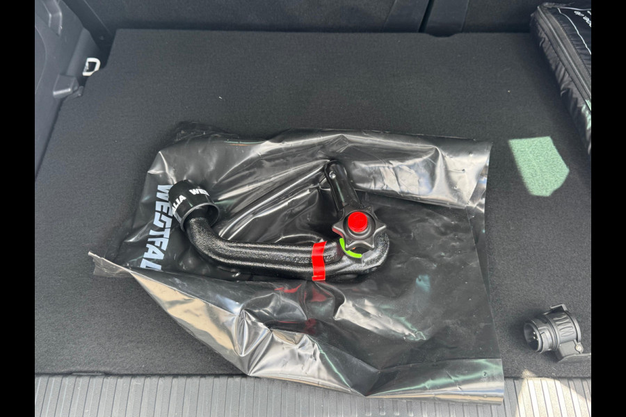 Citroën C3 Aircross 1.2 PureTech S&S Shine PANODAK | NAVI | TREKHAAK