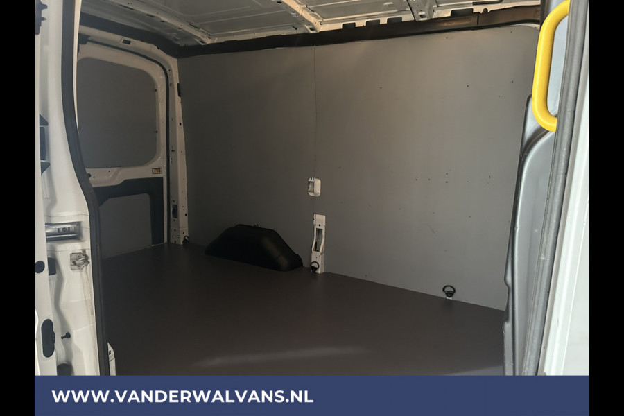 Ford Transit 2.0 TDCI 131pk L2H2 Euro6 Airco | 2800kg Trekhaak | Navigatie | Camera | Apple Carplay Android Auto, Cruisecontrol, Parkeersensoren, Bijrijdersbank