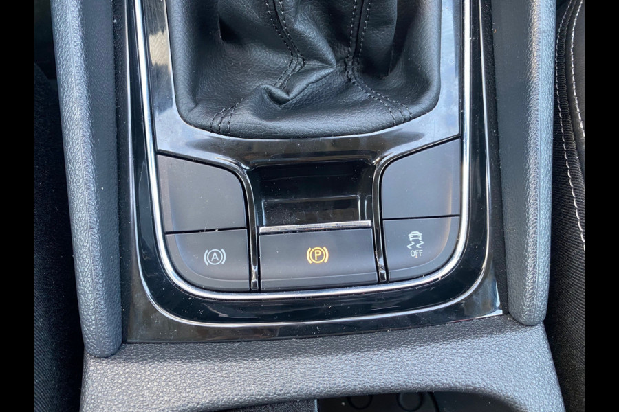 Škoda Kodiaq BWJ 2020 | 1.5 TSI 150PK Business Edition | CLIMA | CRUISE | TREKHAAK | CAMERA  | LEDER/STOF | PDC | CARPLAY