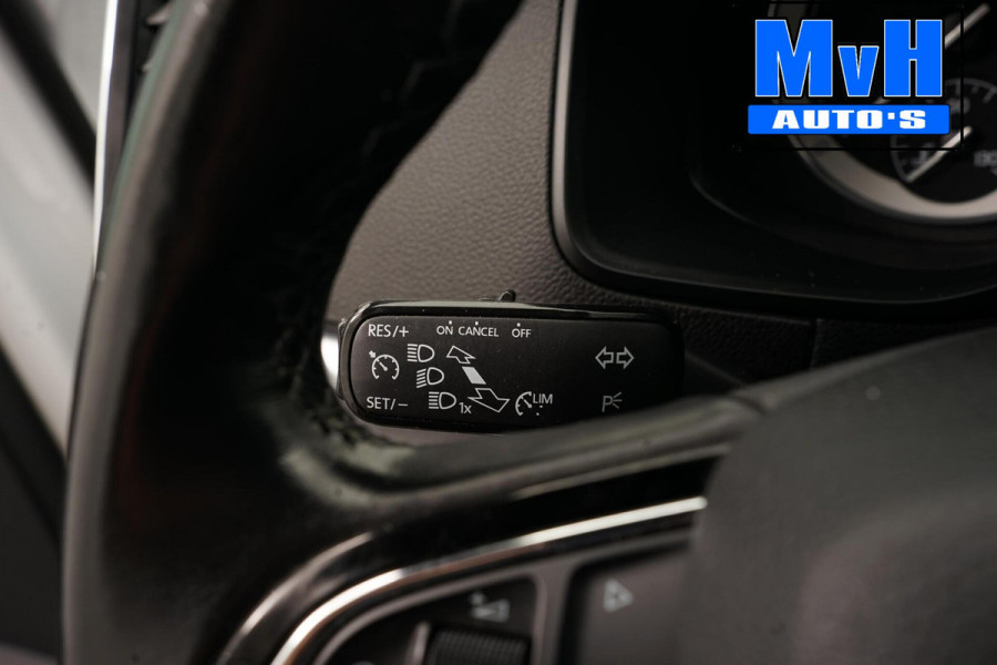 Škoda Karoq 1.5 TSI ACT Style Business|LUXE|CAMERA|TREKH|LED