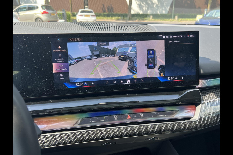 BMW i5 eDrive40 84 kWh ORIG. NL. NAP KM. | MEGA VOL  | M-SPORTPAKKET | PANO | HARMAN&KARDON