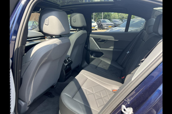 BMW i5 eDrive40 84 kWh ORIG. NL. NAP KM. | MEGA VOL  | M-SPORTPAKKET | PANO | HARMAN&KARDON