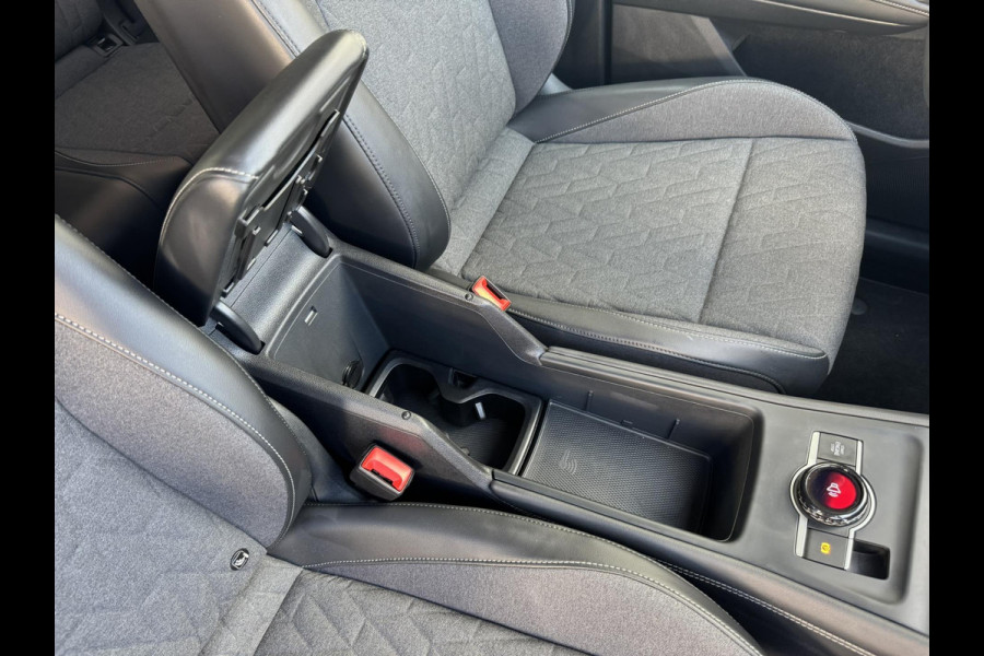 Volkswagen Tiguan 1.5 eHybrid Led Camera ACC Carplay Sfeerverlichting Navigatie Wegklapbare trekhaak