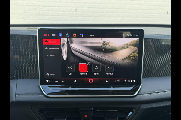 Volkswagen Tiguan 1.5 eHybrid Led Camera ACC Carplay Sfeerverlichting Navigatie Wegklapbare trekhaak