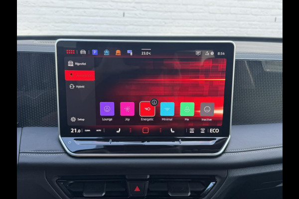 Volkswagen Tiguan 1.5 eHybrid Led Camera ACC Carplay Sfeerverlichting Navigatie Wegklapbare trekhaak