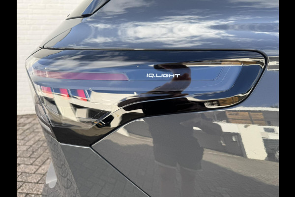 Volkswagen Tiguan 1.5 eHybrid Led Camera ACC Carplay Sfeerverlichting Navigatie Wegklapbare trekhaak