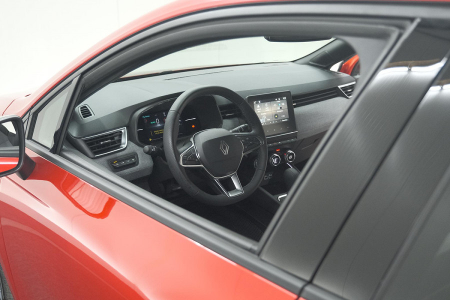 Renault Clio 1.6 E-Tech Full Hybrid 145 Techno | 360 Camera | Navigatie | Apple Carplay | 17 Inch Lichtmetalen Velgen