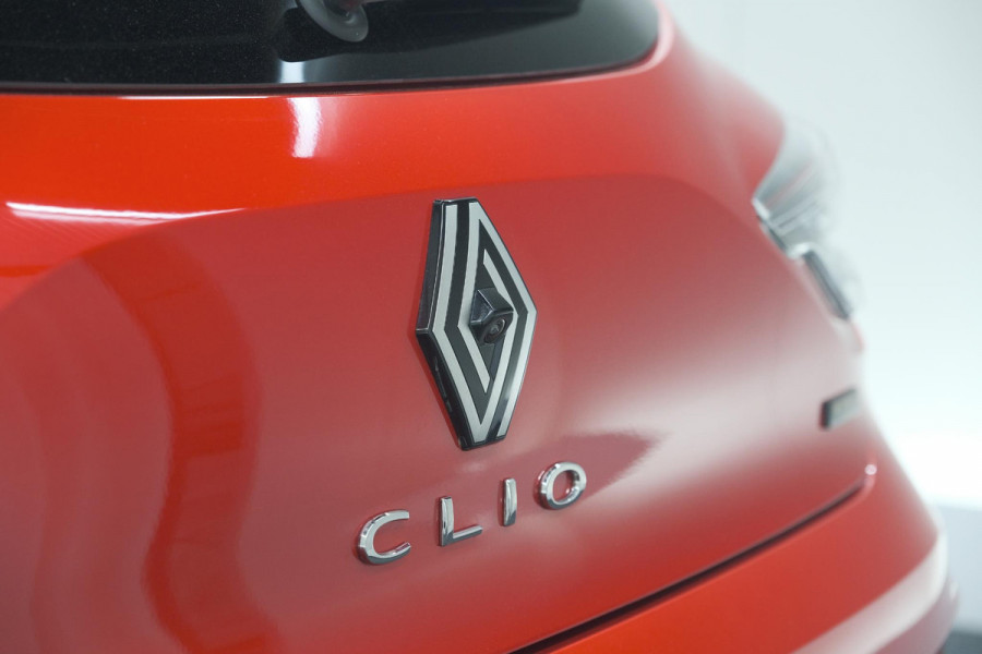 Renault Clio 1.6 E-Tech Full Hybrid 145 Techno | 360 Camera | Navigatie | Apple Carplay | 17 Inch Lichtmetalen Velgen