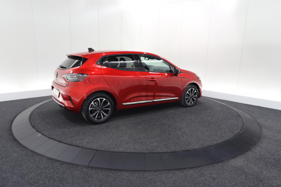 Renault Clio 1.6 E-Tech Full Hybrid 145 Techno | 360 Camera | Navigatie | Apple Carplay | 17 Inch Lichtmetalen Velgen