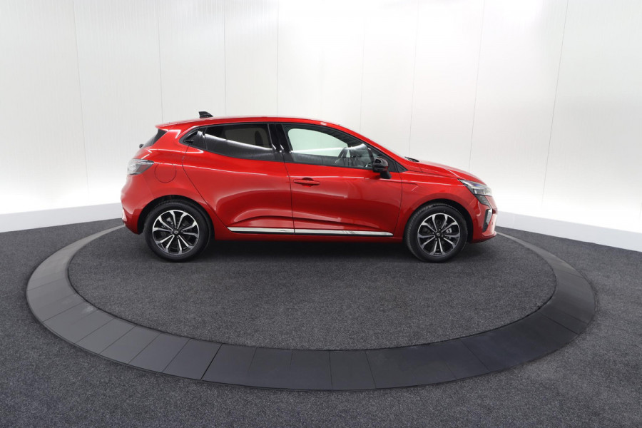 Renault Clio 1.6 E-Tech Full Hybrid 145 Techno | 360 Camera | Navigatie | Apple Carplay | 17 Inch Lichtmetalen Velgen