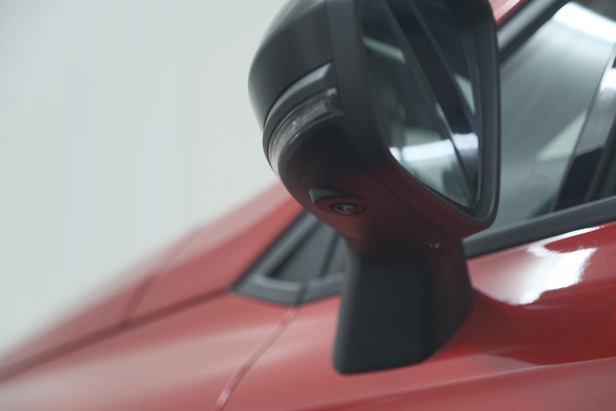 Renault Clio 1.6 E-Tech Full Hybrid 145 Techno | 360 Camera | Navigatie | Apple Carplay | 17 Inch Lichtmetalen Velgen