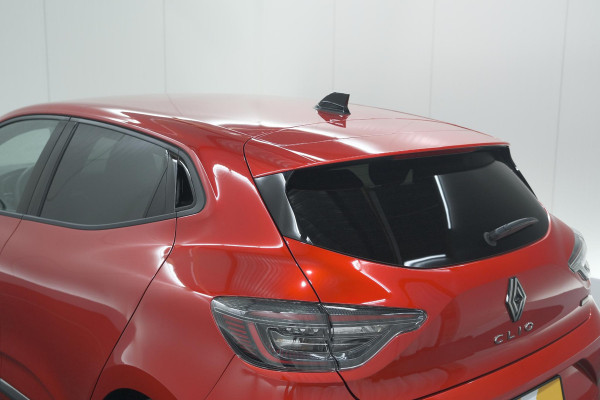 Renault Clio 1.6 E-Tech Full Hybrid 145 Techno | 360 Camera | Navigatie | Apple Carplay | 17 Inch Lichtmetalen Velgen