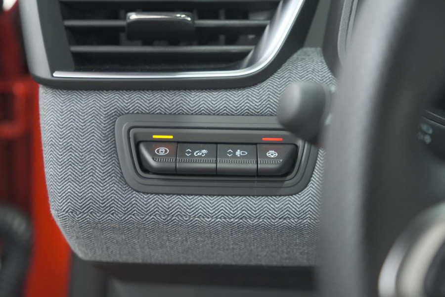 Renault Clio 1.6 E-Tech Full Hybrid 145 Techno | 360 Camera | Navigatie | Apple Carplay | 17 Inch Lichtmetalen Velgen