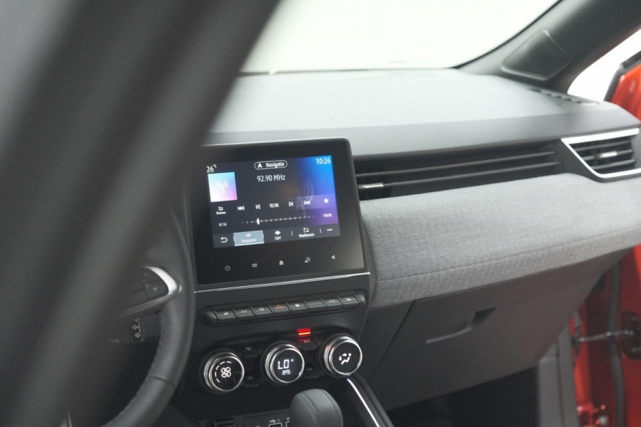 Renault Clio 1.6 E-Tech Full Hybrid 145 Techno | 360 Camera | Navigatie | Apple Carplay | 17 Inch Lichtmetalen Velgen