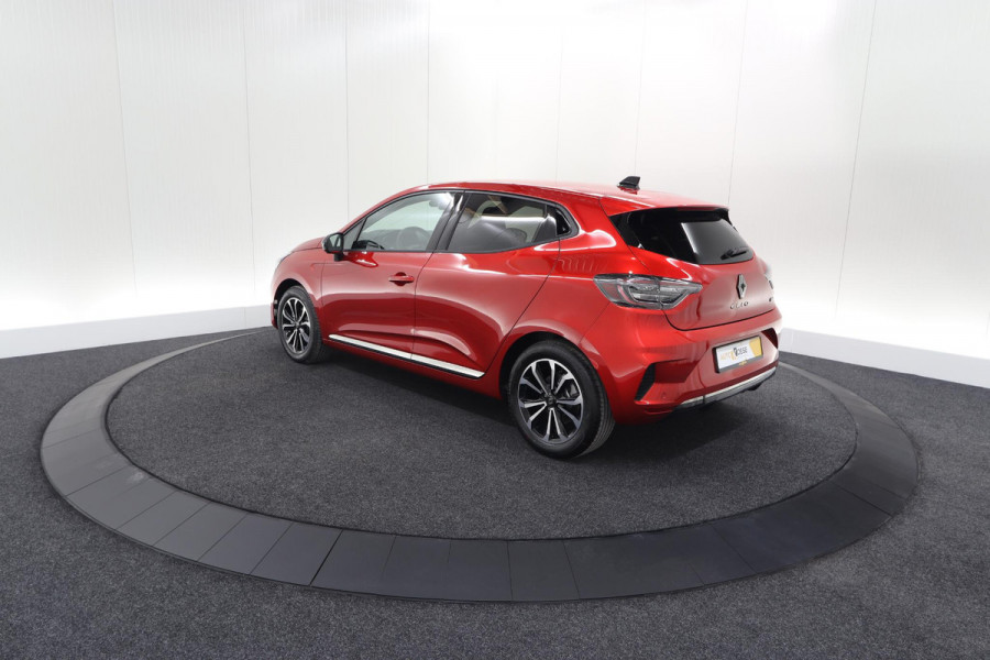 Renault Clio 1.6 E-Tech Full Hybrid 145 Techno | 360 Camera | Navigatie | Apple Carplay | 17 Inch Lichtmetalen Velgen