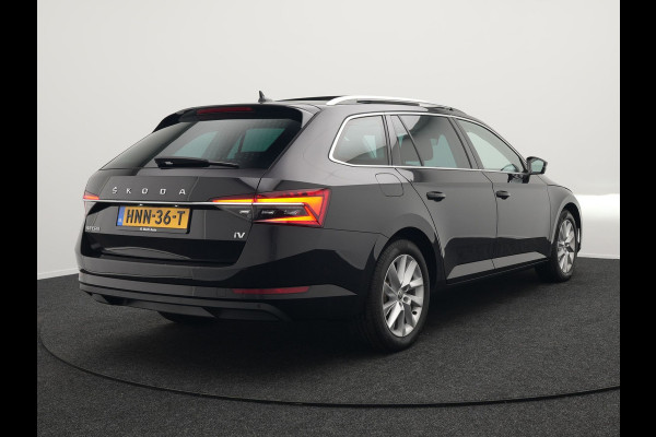 Škoda Superb Combi 1.4 TSI iV Edition Plug In Hybrid 218pk PHEV | Panodak | Lederen Sportstoelen Memory & Ventilatie | Adaptive Cruise | Crystal LED | 360 Camera | Navigatie | Apple Carplay | Virtual | DAB | Sfeerverlichting |