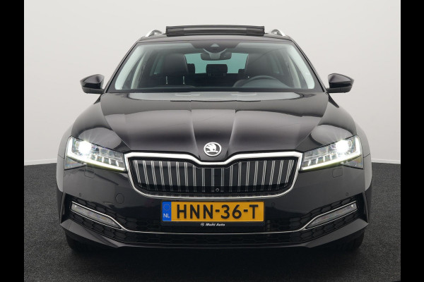 Škoda Superb Combi 1.4 TSI iV Edition Plug In Hybrid 218pk PHEV | Panodak | Lederen Sportstoelen Memory & Ventilatie | Adaptive Cruise | Crystal LED | 360 Camera | Navigatie | Apple Carplay | Virtual | DAB | Sfeerverlichting |
