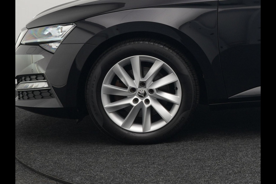 Škoda Superb Combi 1.4 TSI iV Edition Plug In Hybrid 218pk PHEV | Panodak | Lederen Sportstoelen Memory & Ventilatie | Adaptive Cruise | Crystal LED | 360 Camera | Navigatie | Apple Carplay | Virtual | DAB | Sfeerverlichting |